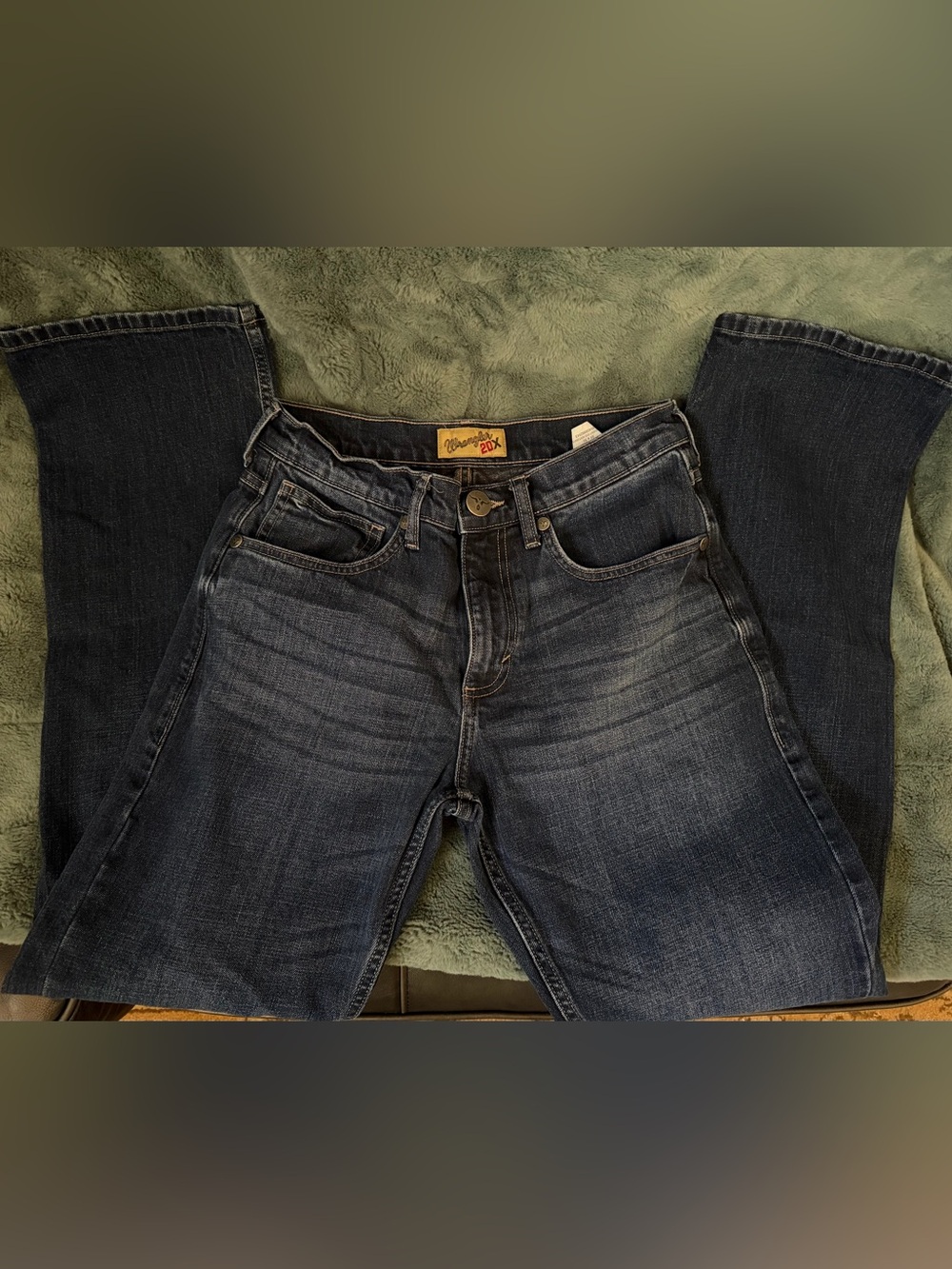 Wrangler 20x Men’s Dark denim jeans size 31 x 32